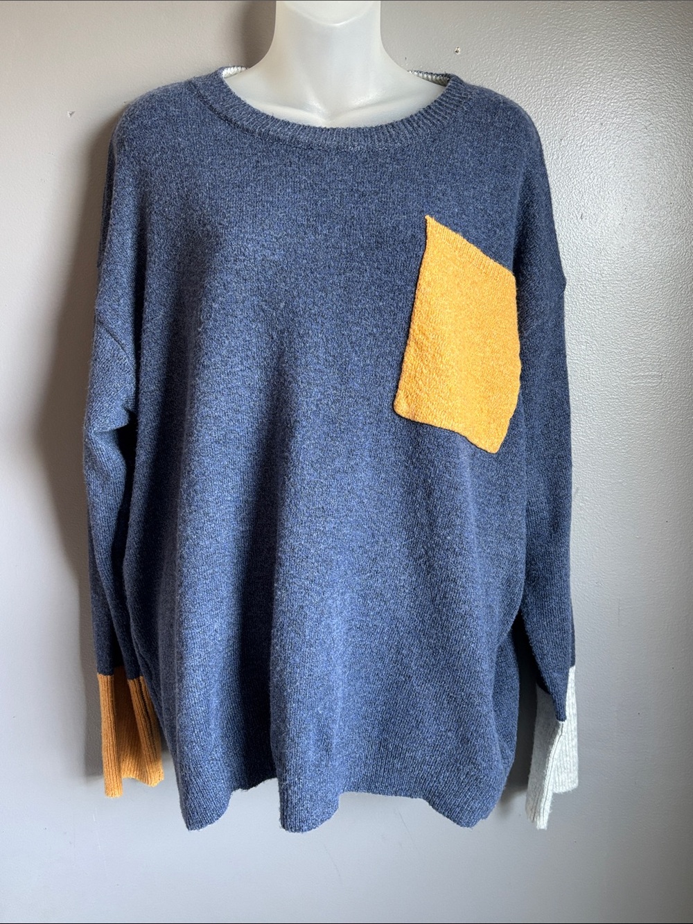 easel blue crewneck oversized sweater sz SM